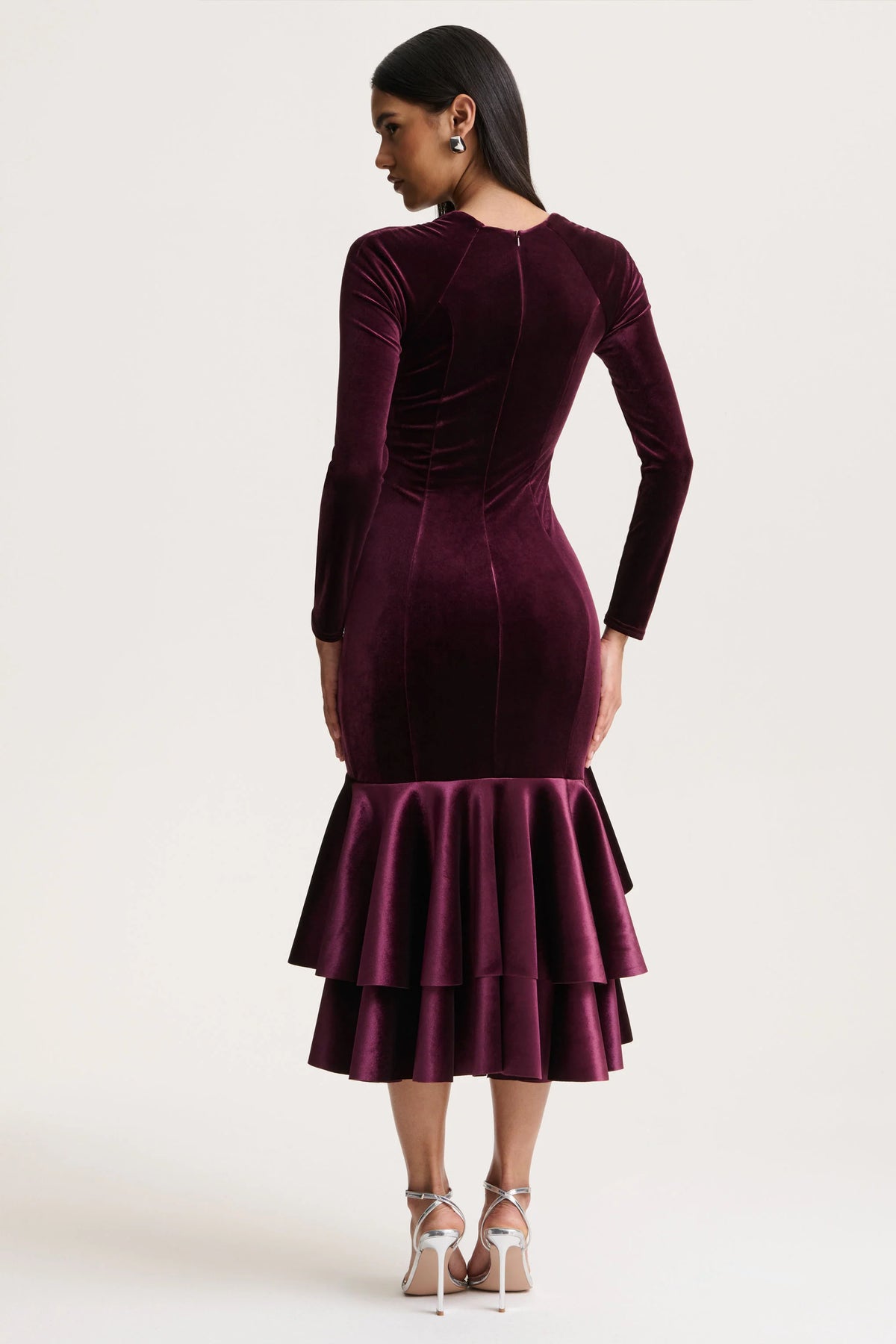 Emberlyn | Burgundy Velvet Scoop-Neck Fishtail Midi Dress